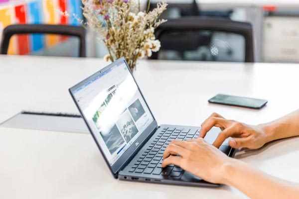 The Factory of Glass Suction Cup Carts Undergoes Innovative Upgrades, Leading a New Industry Transformation